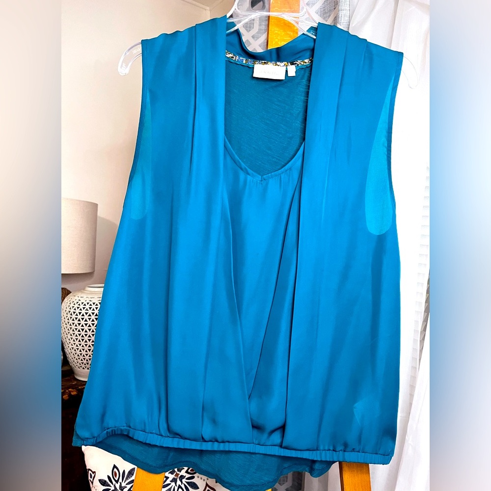 Cool green blouse, pre-loved, Large. In great condition!
